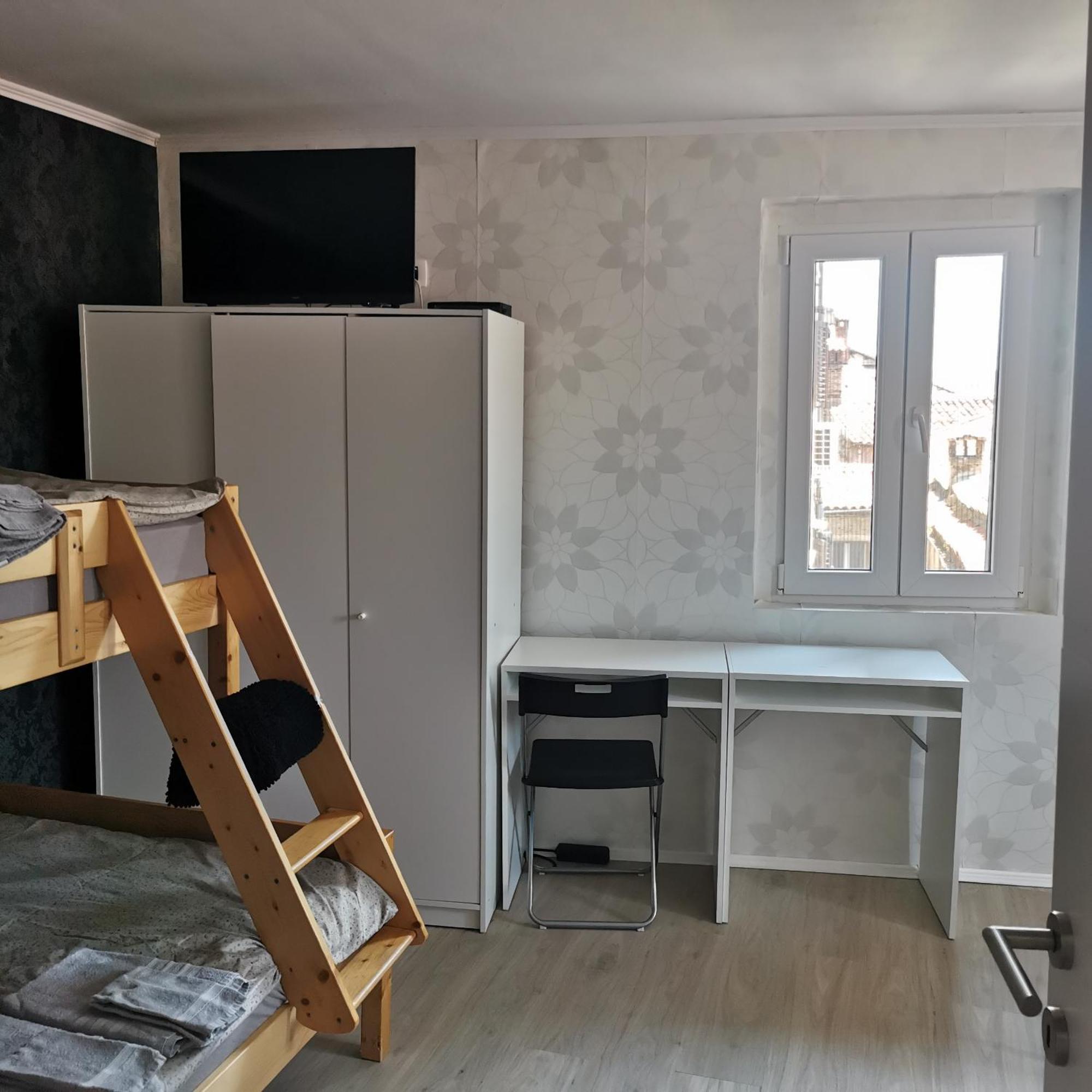 코페르 Apartma Jelena 아파트 외부 사진