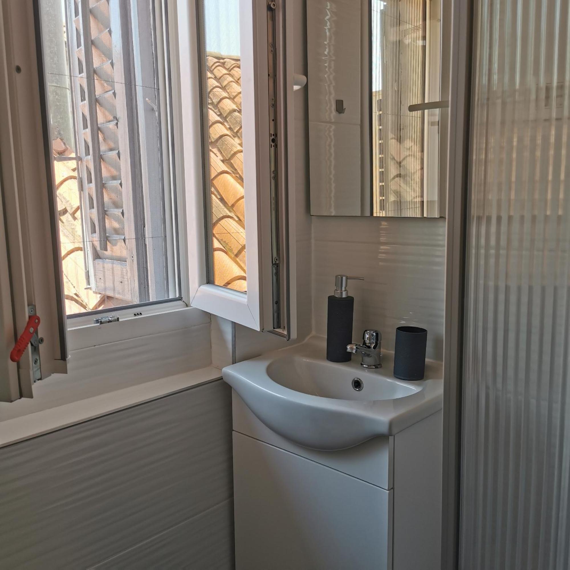 코페르 Apartma Jelena 아파트 외부 사진